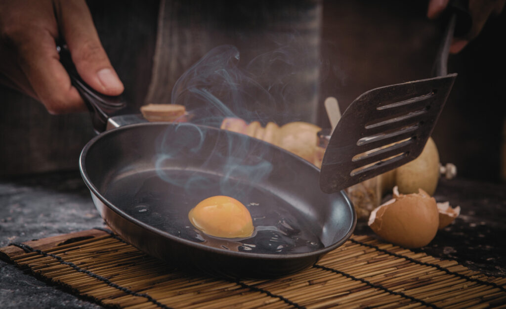 handle hot cooking tools